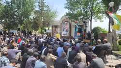 تجمع کارکنان دانشگاه علوم پزشکی ایران در حمایت از خیزش دانشجویان